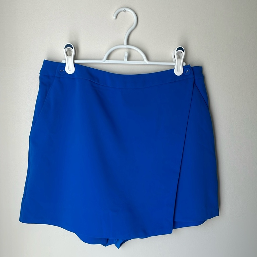 Skies Are Blue Blue Skort